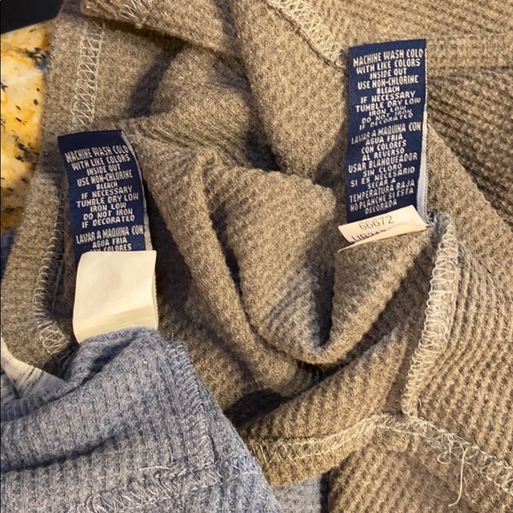 Boy’s 2 thermal tops univibe Large GUC - Picture 9 of 9